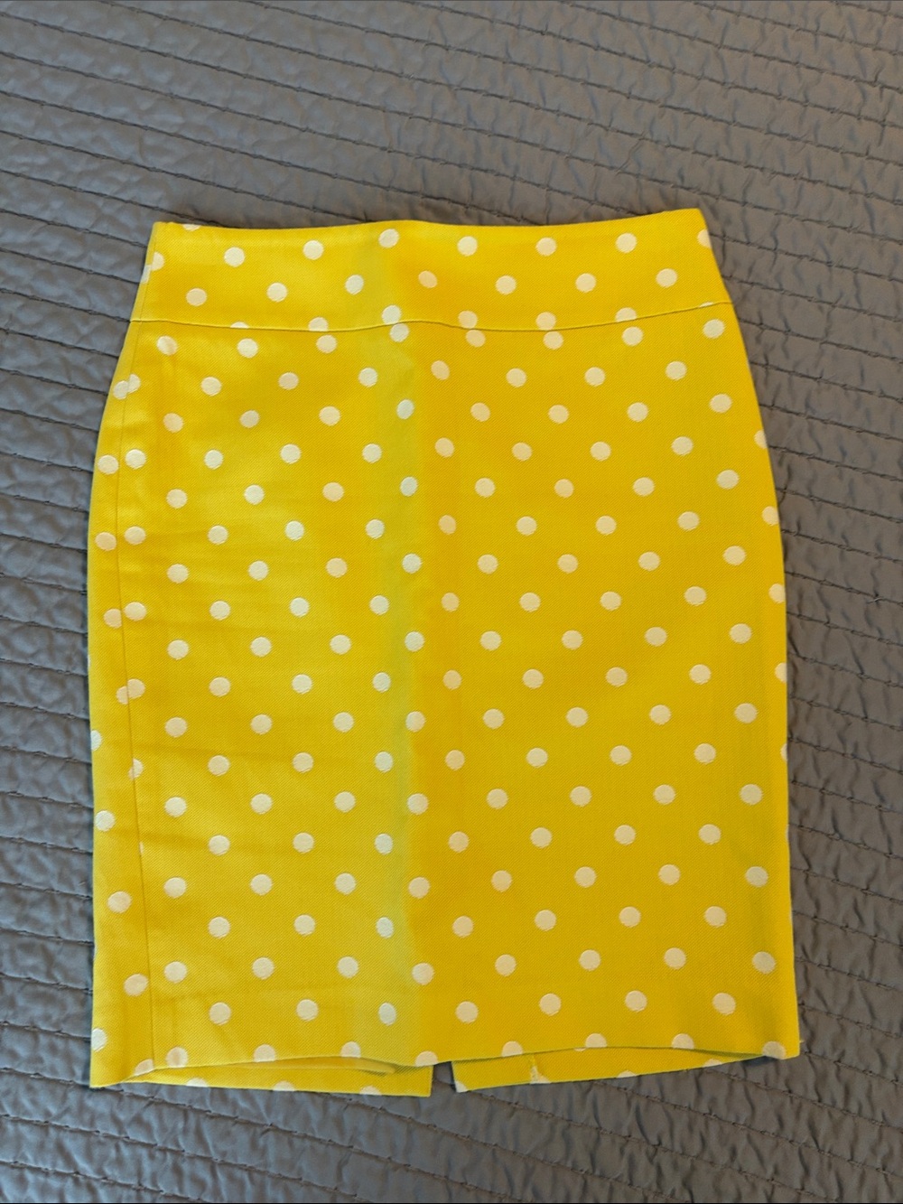 Ann Taylor Yellow Polka Dot Pencil Skirt 0P, EUC